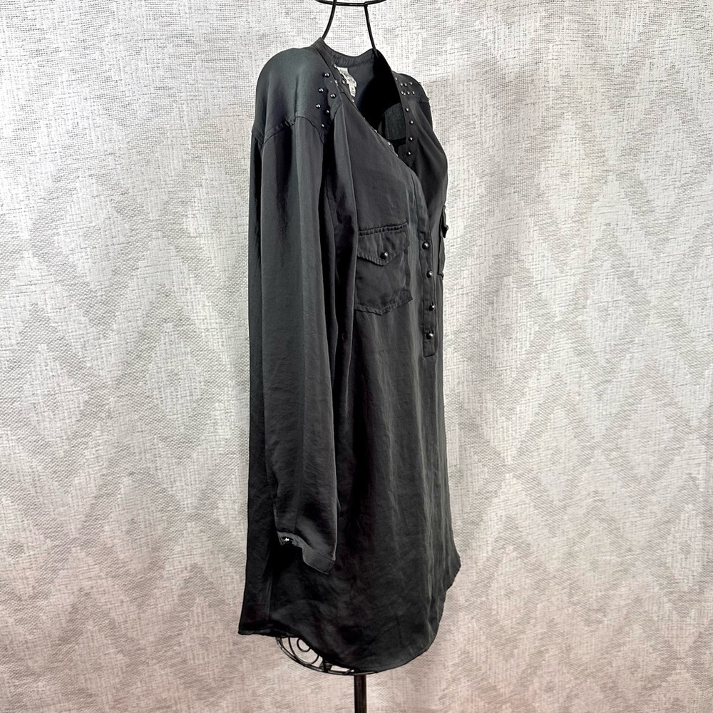 ARIAT grey mandarin collar studded grey 3/4 sleeve blouse size L - Picture 12 of 12